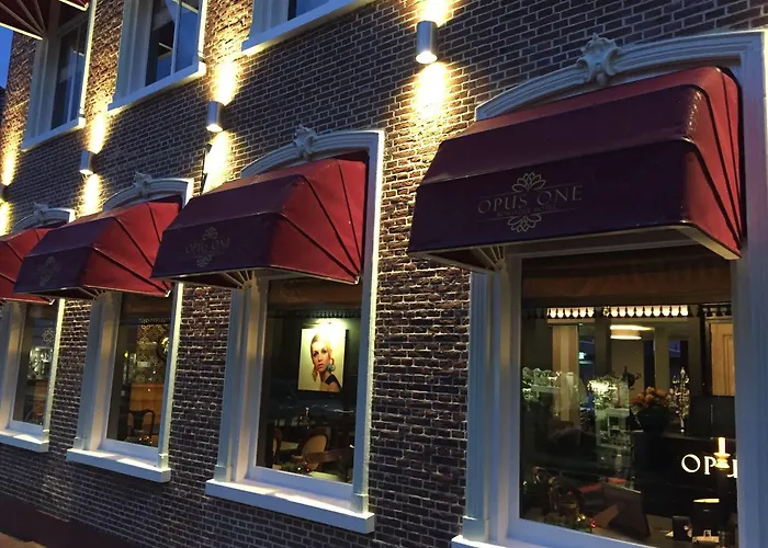 מלון Boutique Opus One 4*