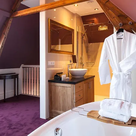 Boutique Opus One Hotel 4*