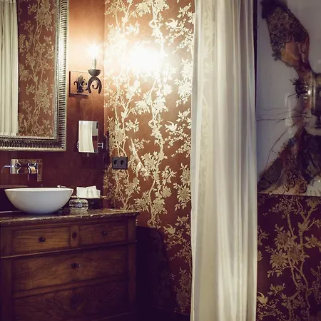 Boutique Opus One Hotel