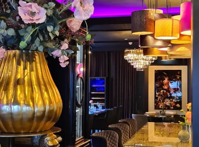 Boutique Opus One Hotel