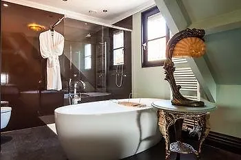 Boutique Opus One Hotel