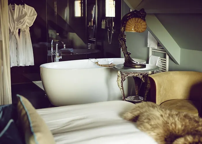 Boutique Opus One Otel 4*